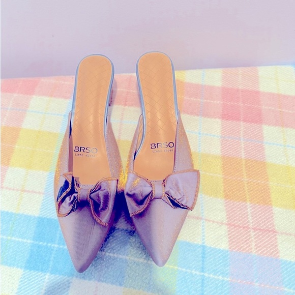 Women's Gold and Lavendar Bow Mules - Picture 7 of 7